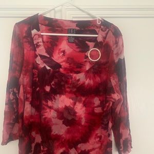 🌹 3/$15 A Real Beauty Blouse